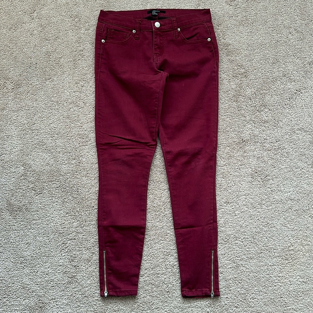 Skinny jeans.